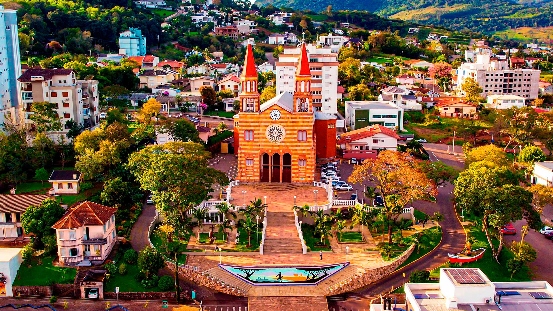 Igreja Matriz e Memorial